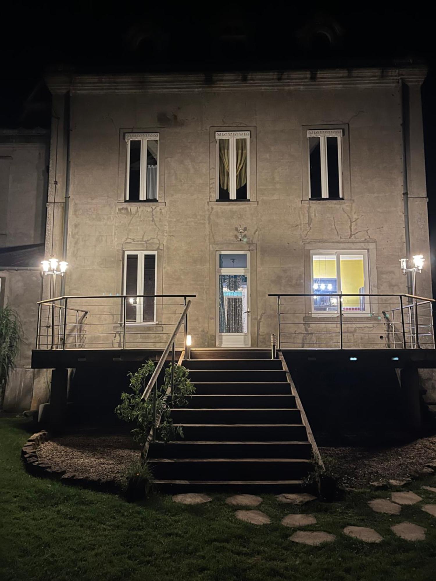 Le Petit Chateau Saint-Michel  Buitenkant foto